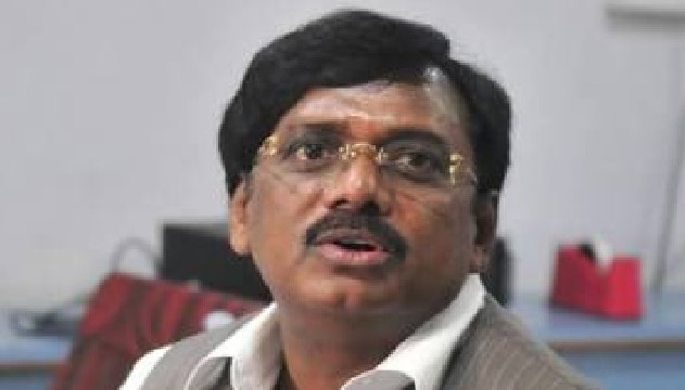 तेलंगाना में बीजेपी घोषणापत्र पैनल के प्रमुख ने छोड़ी छोड़ी, कांग्रेस में हुए शामिल