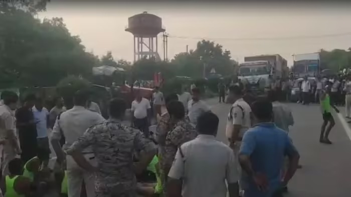 मुरैना में ट्रक ने कांवड़ियों को टक्कर मारी, दो की मौत, कई घायल..