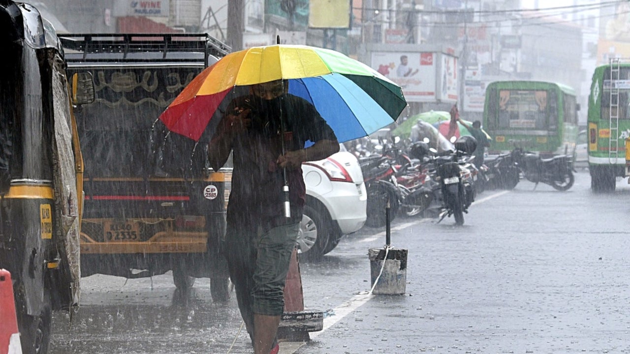 Karnataka: में भारी बारिश और भूस्खलन की चेतावनी: रेड अलर्ट जारी