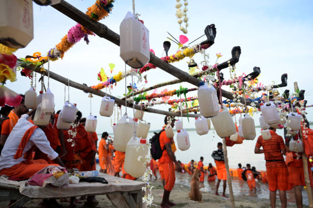Kanwar Yatra: गाजियाबाद में 2 अगस्त तक स्कूल बंद, सुरक्षा के इंतजाम