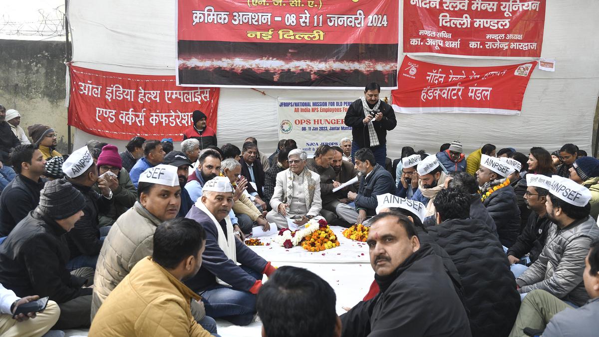 New Pension Scheme:OPS के बिना सेवानिवृत्त लाभों की चिंता का समाधान