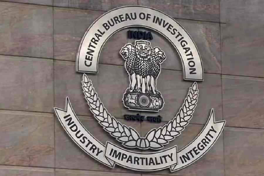 CBI: ने दिल्ली में रिश्वत मामले में ईडी के वरिष्ठ अधिकारी को किया गिरफ्तार