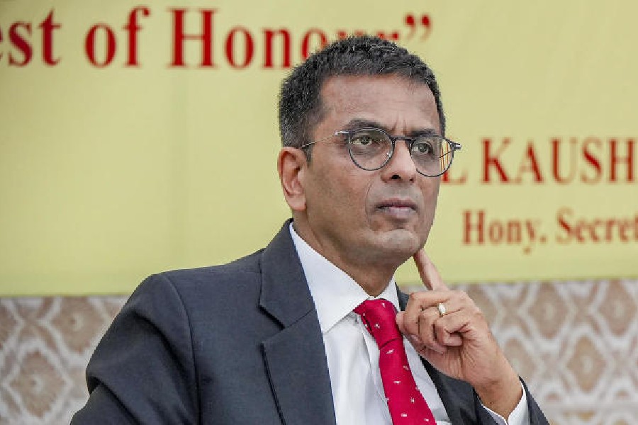 CJI Chandrachud: ने वकीलों की भूमिका पर दिया महत्वपूर्ण संदेश"