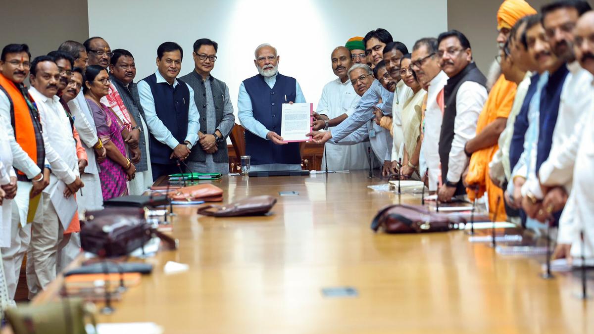 मोदी सरकार ने सुप्रीम कोर्ट के फैसले को अस्वीकार किया, एससी और एसटी आरक्षण में क्रीमी लेयर की संभावना को खारिज किया