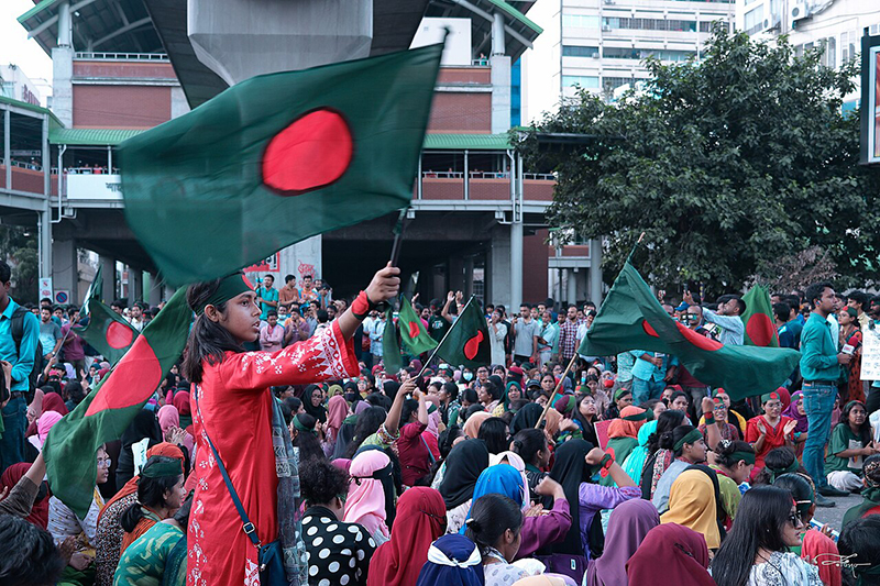 Dhaka: में भारतीय उच्चायोग के गैर-आवश्यक कर्मचारी भारत लौटे"