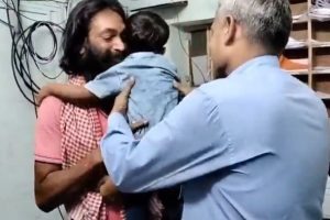 जयपुर में 14 महीने के बाद किडनैपर से अलग होने पर लिपटकर जोर-जोर से रोने लगा मासूम