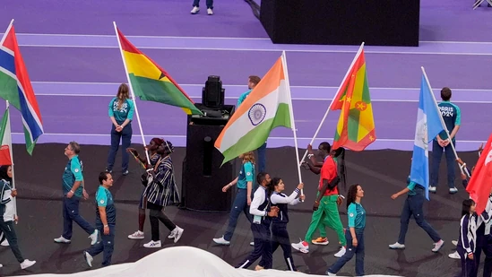Paris Olympics concludes: भारत का नेतृत्व, लॉस एंजेलिस ने बैटन सौंपी"