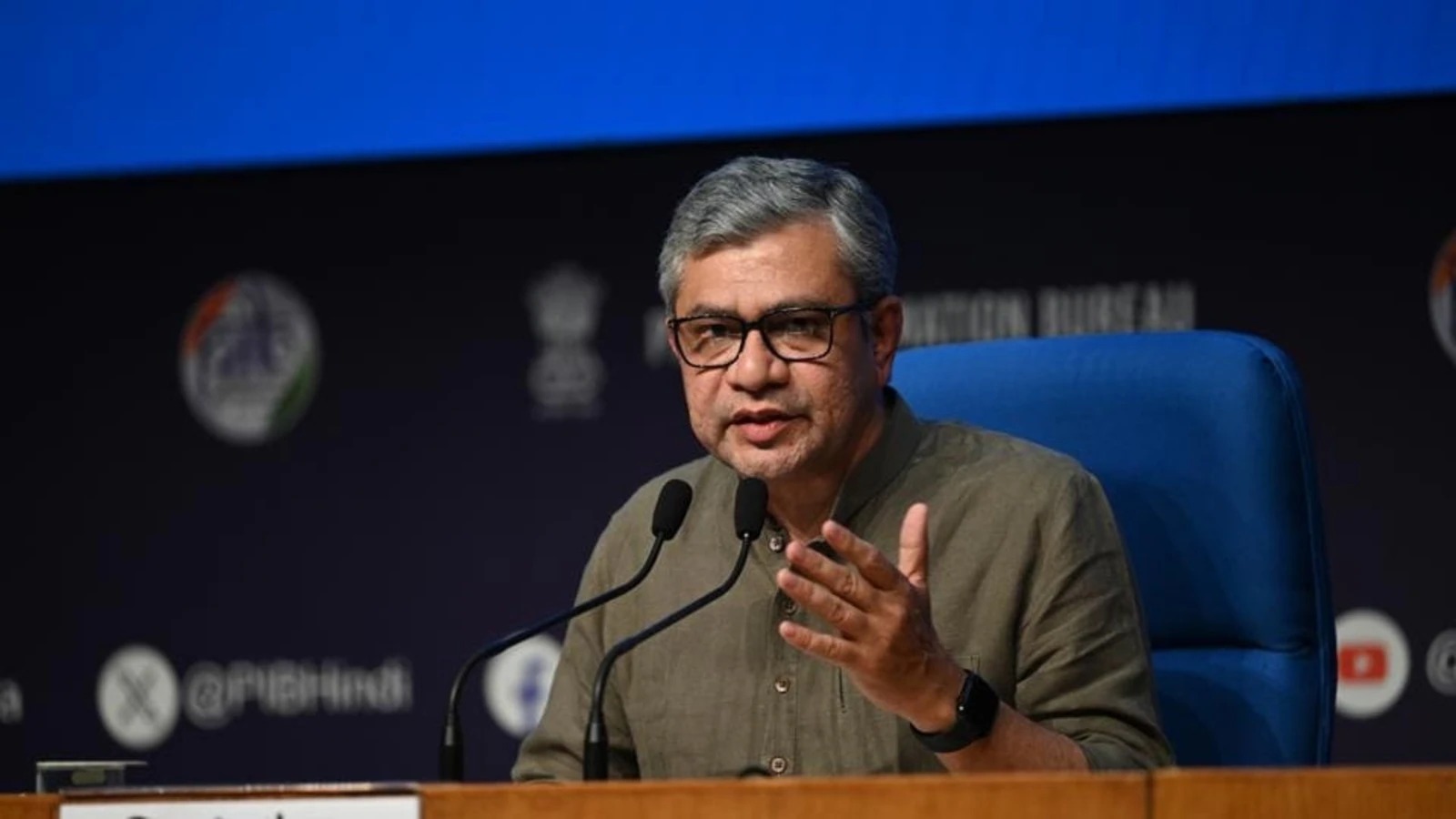 Union Cabinet: ने 2 नए एयरपोर्ट और 3 मेट्रो रेल परियोजनाओं को दी मंजूरी