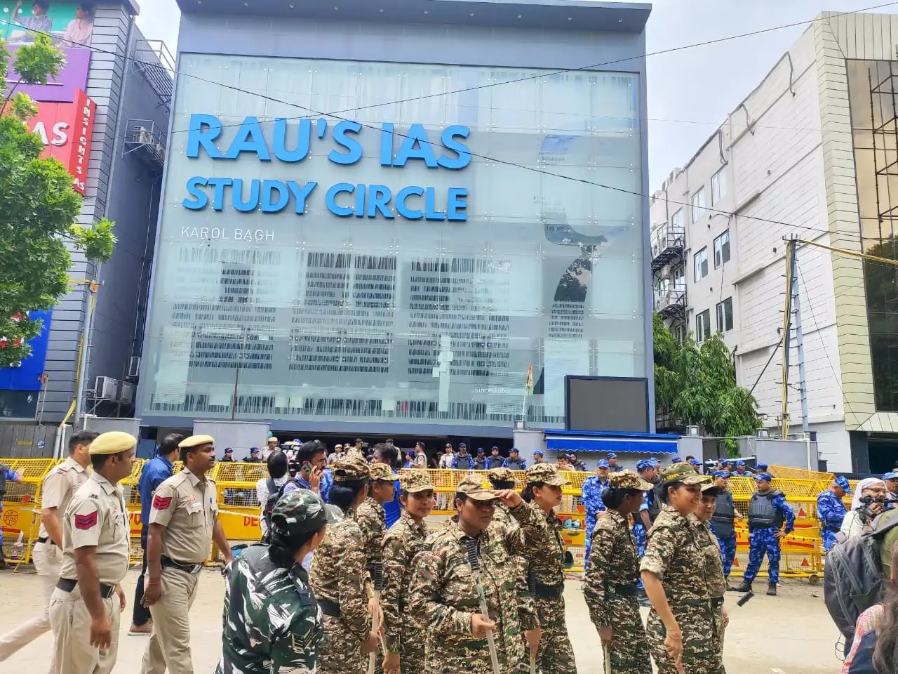 Delhi: कोर्ट की फटकार: बेसमेंट मौतों पर सीबीआई जांच का आदेश
