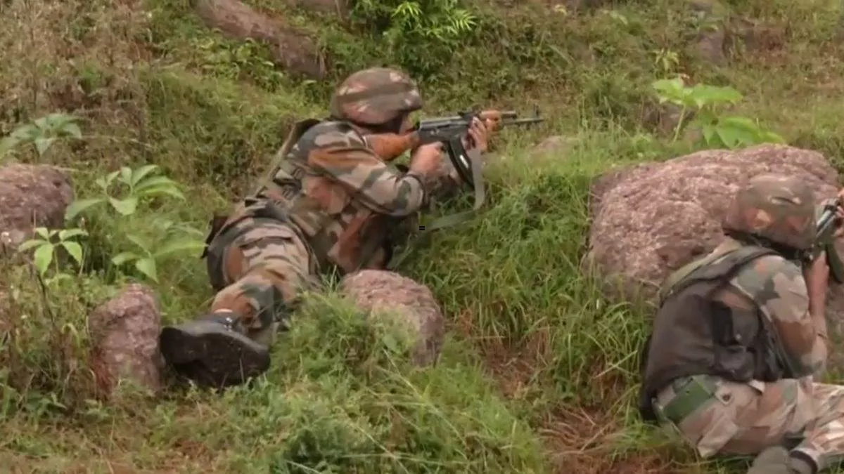 किश्तवाड़ में आतंकियों और सुरक्षाबलों के बीच मुठभेड़, बड़े पैमाने पर तलाशी अभियान जारी