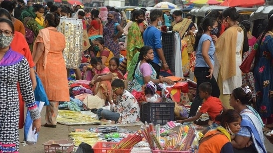 त्योहारी सीजन में घर जाने की सुविधा: 6000 स्पेशल ट्रेनें चलाएगा रेलवे