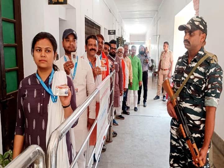 UP Politics: यूपी की 11 एमएलसी सीटों पर महासंग्राम, 14.81 लाख वोटर करेंगे उम्मीदवारों की किस्मत का फैसला