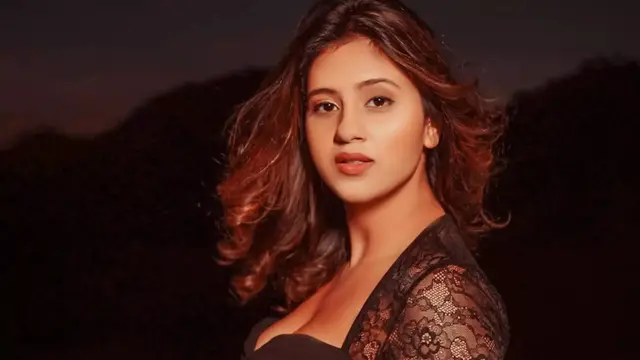 Anjali Arora Legal Notice: अंजलि अरोड़ा को 1.20 करोड़ रुपये का मानहानि नोटिस, कानपुर इवेंट विवाद में बढ़ीं मुश्किलें