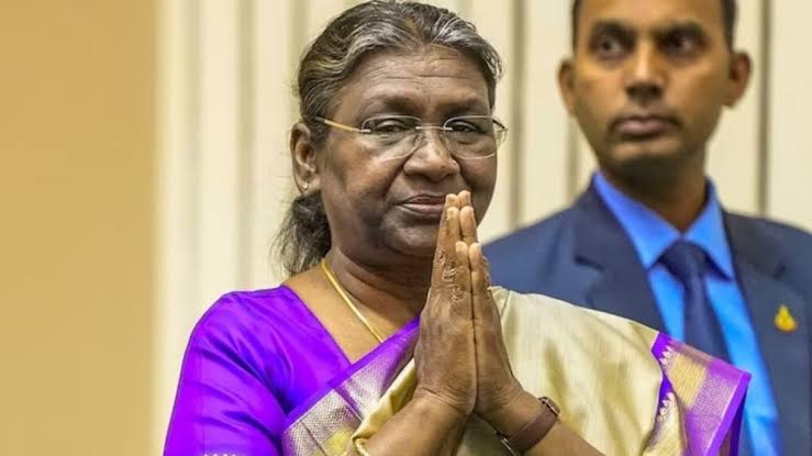 President Droupadi Murmu: बस्तर के मुरिया दरबार में पहुंचीं राष्ट्रपति मुर्मू, बोलीं- मैं भी आप लोगों में से एक हूं